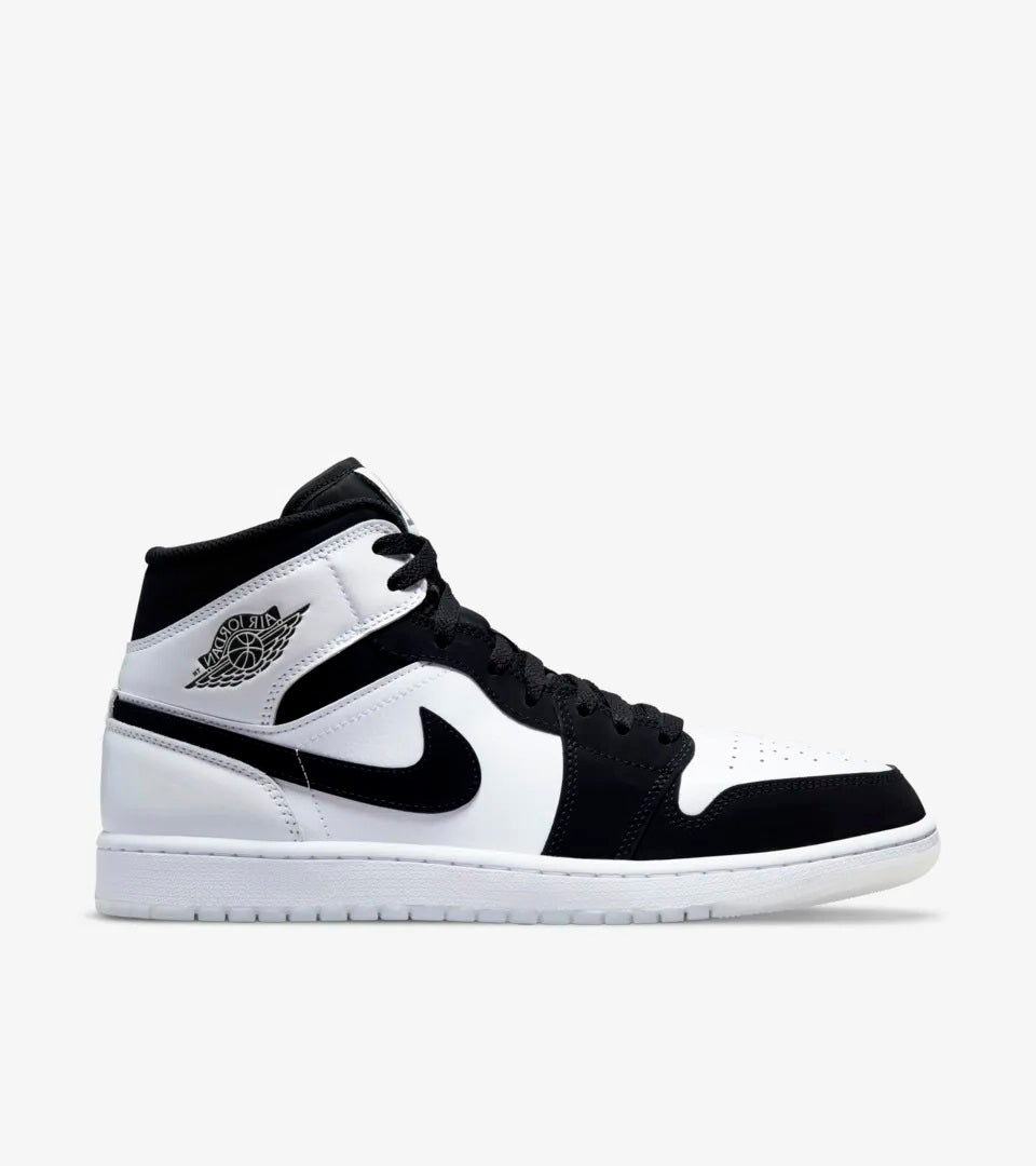 Air jordan 1 mid 42.5 on sale